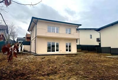 Casă individuală cu 4 camere în Valea Lupului