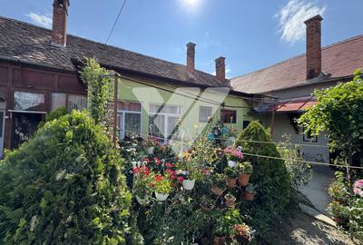 Apartament cu 2 camere decomandat în Piața Cluj