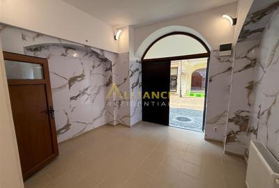 {CENTRUL ISTORIC} Apartament Duplex | Renovat - Centrala Proprie - 3