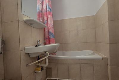 Apartament cu 2 camere de inchiriat ~ zona Crang / Democratiei ~ etaj 3din4 - 8