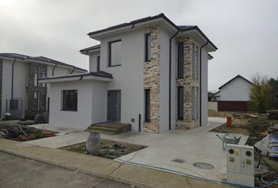 FARA COMISIOANE  in COMPLEXUL Rudem Gulia casa P+1 pod 2 placi 3 bai LA CHEIE - 6