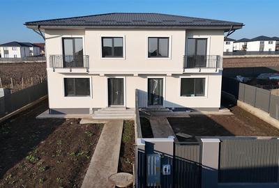Duplex cu 4 camere în Valea Lupului