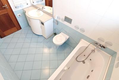 Casa spatioasa. Pretabil si pt. clinica, invatamant, camin varstnici. - 31