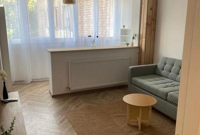 Apartament cu 2 camere decomandat, mobilat în Circumvalațiunii