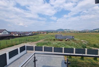 Vila moderna de 4 camere zona Sanpetru - 17