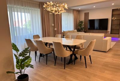 Apartament cu 4 camere decomandat, mobilat în Voluntari