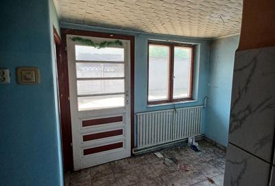 Casă, 500 mp, Muntele Găina. 600 E/lună (neg). Comision 0. - 25