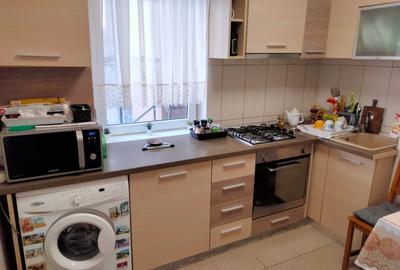 Inchiriere 3 camere in vila - 18