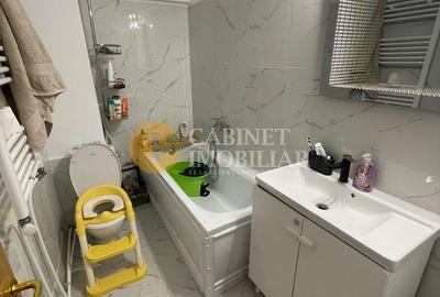 Ultracentral - 3 camere - 2 bai - etaj 3/4 - renovat + Boxa subsol - 8