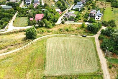 TEREN INTRAVILAN DE VÂNZARE – POZIȚIONARE EXCELENTĂ LÂNGĂ PĂDURE - 2