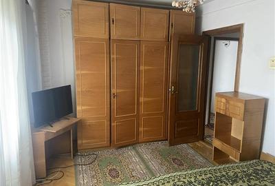Apartament 3 camere , zona supermarket Lidl (fosta Autogara)et 1 din 3 , 81 mp , - 12