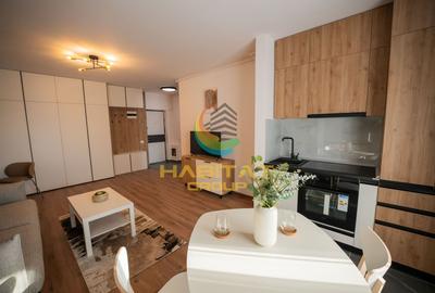 Apartament cu 3 camere semidecomandat în Sud