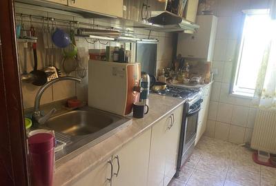 Apartament 3 camere in Focsani , zona centrala - Politia Judeteana Vrancea , 82 - 7
