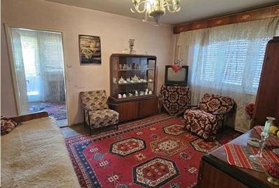 Apartament cu 3 camere semidecomandat în Ultracentral