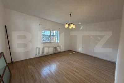 Apartament cu 2 camere semidecomandat, mobilat în Iris