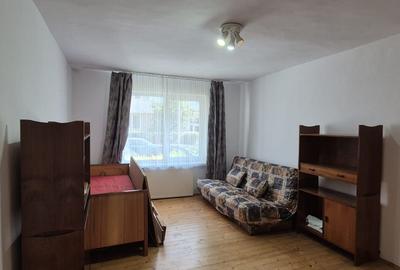 De inchiriat ap. 3 camere - str. Muncii - 5