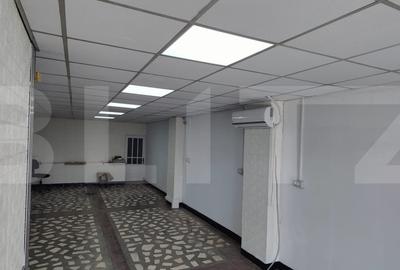 Spațiu comercial, de 50.00 mp, în Micro 3