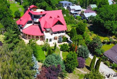 Casă individuală cu 15 camere în Breaza