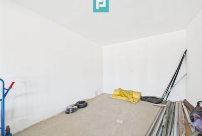 Casă P+E+M în zona Mehala pe arteră principală - 11