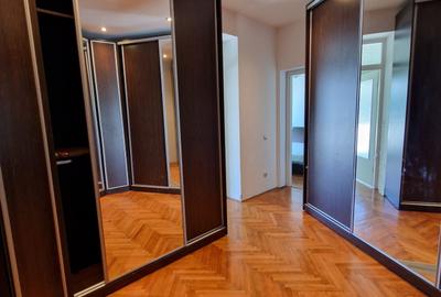 Piata Lahovari - str. Pitar Mos 3 camere premium etaj 4/7, centrala proprie - 5