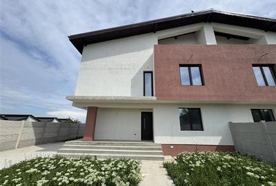 Casă individuală cu 7 camere în Ciorogârla