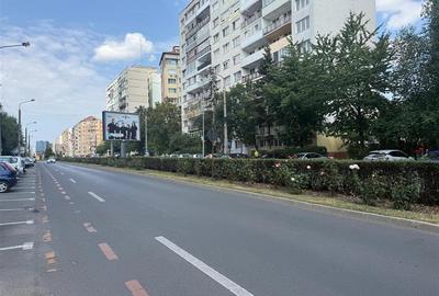 Apartament cu 4 camere decomandat în Mihai Viteazul
