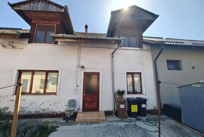 Casă individuală cu 4 camere în Ultracentral