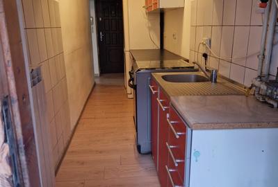 Vanzare garsoniera Lujerului-Veteranilor, centrala proprie, dec.,30mp, 1981 - 4