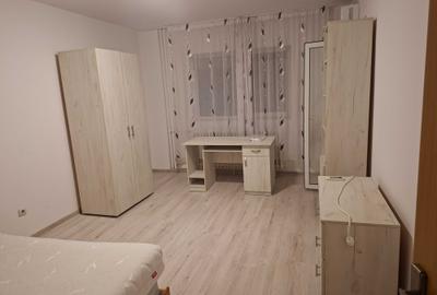 Garsonieră decomandată în Tineretului