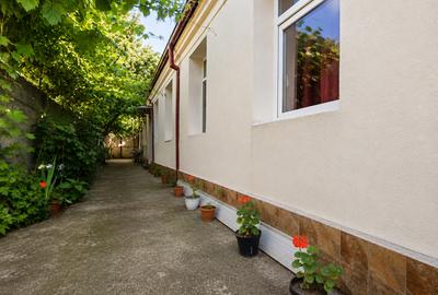 Casa | Zona Centrală | Str. Ștefan cel Mare | Curte comună | 52.000 € - 5