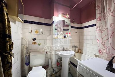Apartament cu 3 camere, decomandat, zona Dacia - 6