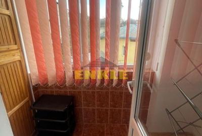 De închiriat apartament 4 camere decomandat - 7