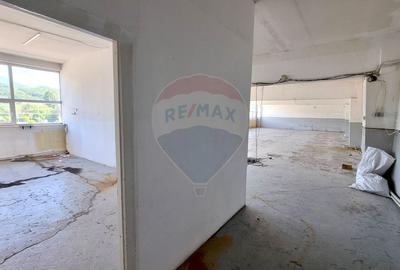 Spatiu comercial 370 mp | Vasile Lucaciu Baia Mare | 3 €/mp - 12