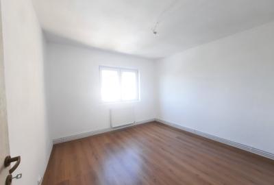 Apartament 2 camere decomandate, pivnita, Vasile Aaron - 3
