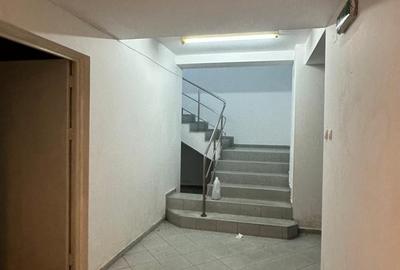 Spatiu comercial Parter +Subsol stradal - 18