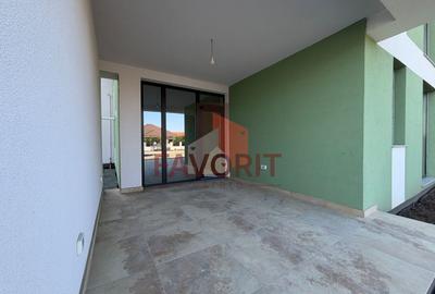 Cu gradina proprie 71mp. . Zona Cora . Finisat la cheie - 9