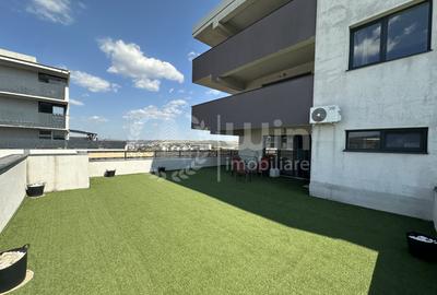 Apartament cu 4 camere semidecomandat, mobilat în Mărăști