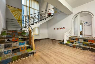 Casa spațioasă, cu spațiu comercial, locuri de parcare - Aradului Vest - 4