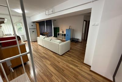 UNIRII,Biblioteca Națională, 3 camere deosebit, 100 mp, etaj 1, terase - 15