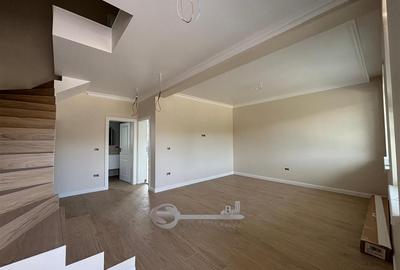 Casă cu 3 camere în Bucium