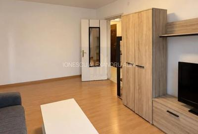 Apartament cu 3 camere semidecomandat, mobilat în Lujerului