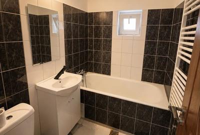 Casa renovata anul trecut  cu 1100 mp de teren in localitatea Les - 12