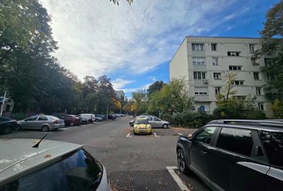 Metrou Titan-ap. 4cam,decomandat,80mp,bloc reabilitat. - 22