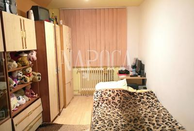 Apartament cu 3 camere semidecomandat în Mănăștur