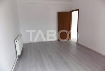 Spatiu pentru birouri de inchiriat cu utilitati incluse in Strand - 2