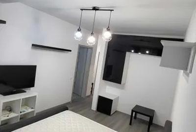 Garsoniera de inchiriat –Dotari: - TV + Internet Digi – gata de utiliz - 1