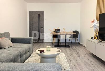 Apartament cu 3 camere decomandat, mobilat în Alexandru cel Bun