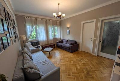 Apartament cu 4 camere decomandat, mobilat în Unirii