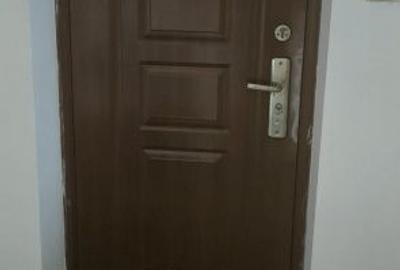 De vânzare apartament 2 camere decomandat | Zona 8 Mai - 34