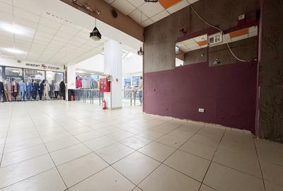 Spațiu comercial, de 24.00 mp, în Elisabetin